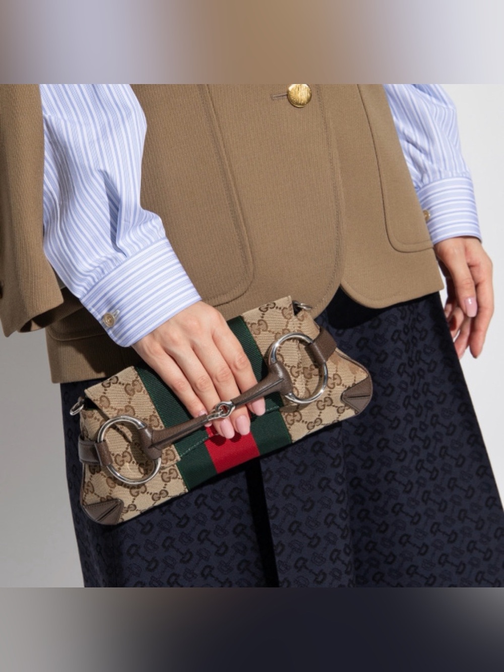 GUCCI Horsebit chain small web stripe chain bag - Picture 2 of 6